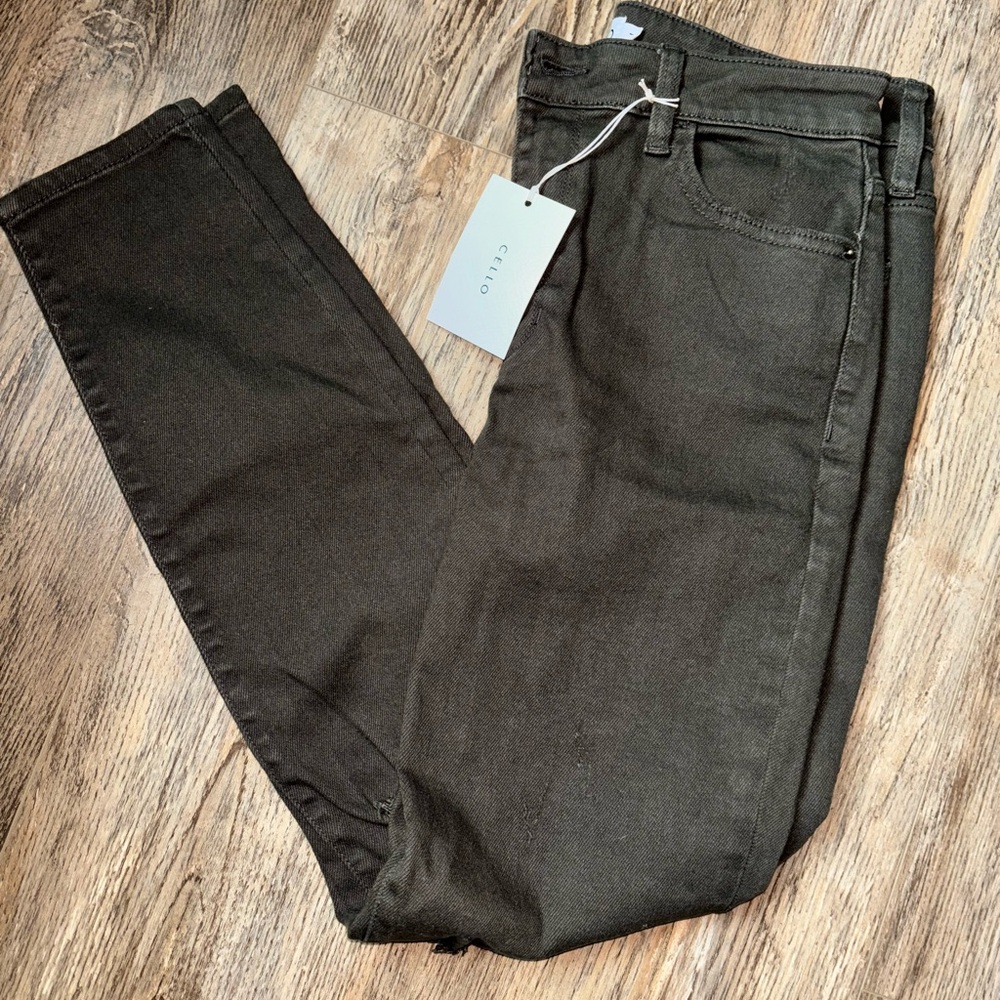 Cello Skinny Jeans in Dark Olive Green NWT❤️